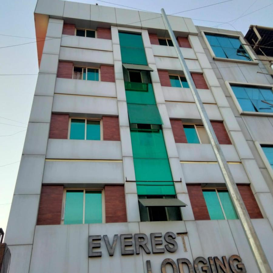 Hotel Everest Lodging Navi Mumbai Zewnętrze zdjęcie