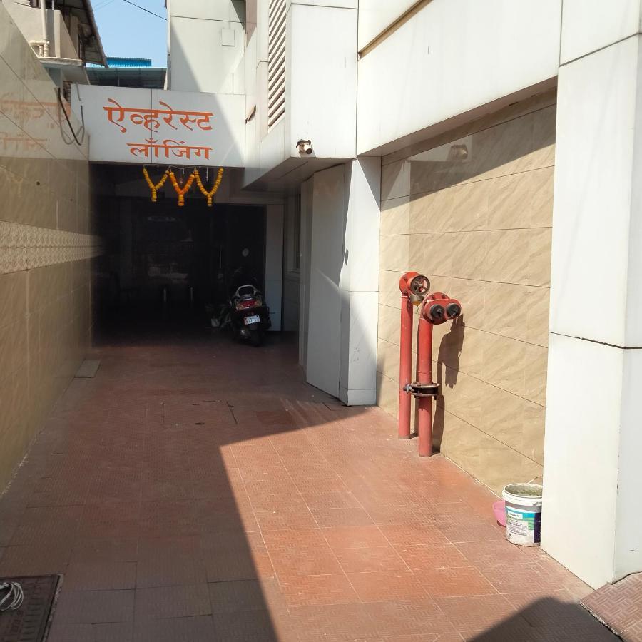 Hotel Everest Lodging Navi Mumbai Zewnętrze zdjęcie