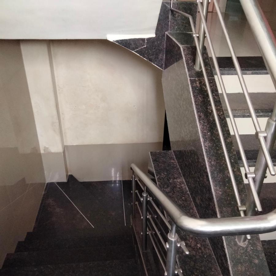 Hotel Everest Lodging Navi Mumbai Zewnętrze zdjęcie