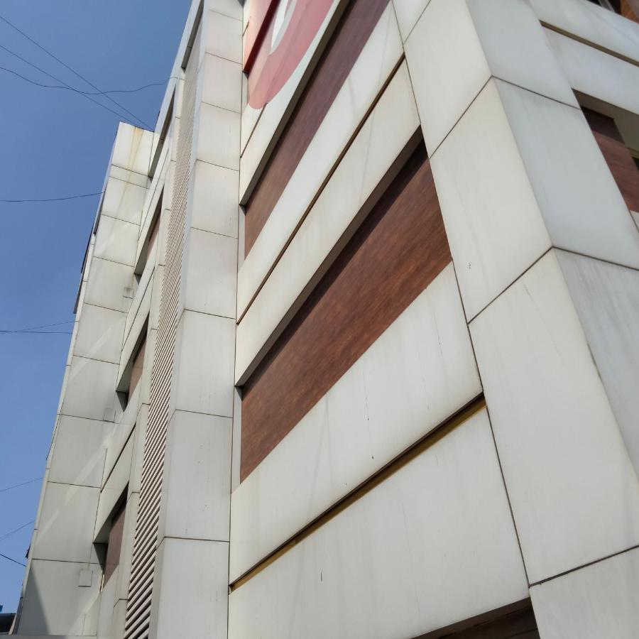 Hotel Everest Lodging Navi Mumbai Zewnętrze zdjęcie