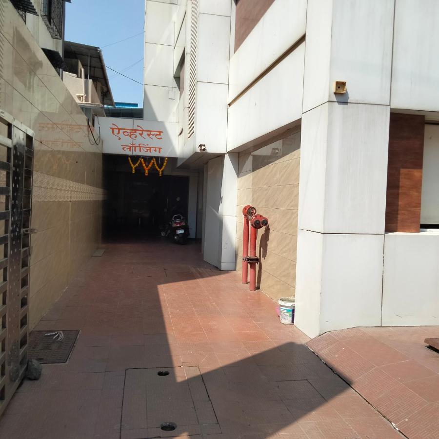 Hotel Everest Lodging Navi Mumbai Zewnętrze zdjęcie