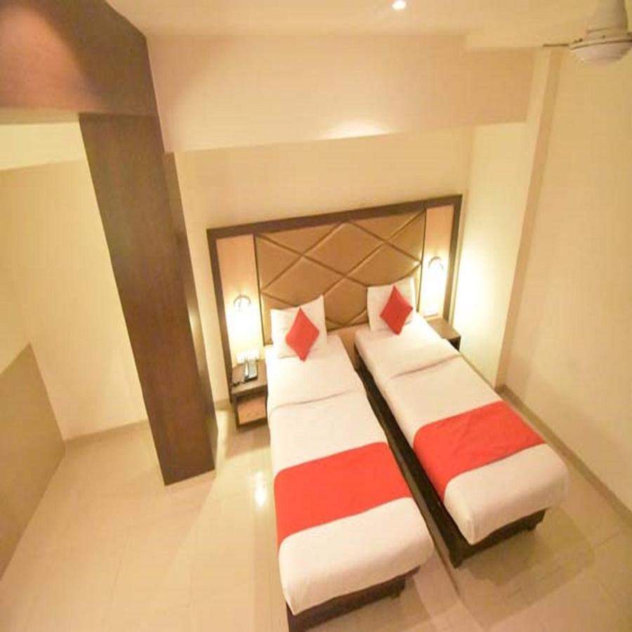 Hotel Everest Lodging Navi Mumbai Zewnętrze zdjęcie