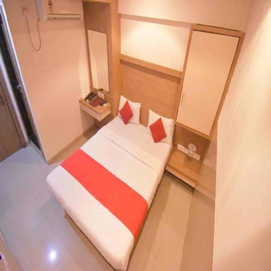 Hotel Everest Lodging Navi Mumbai Zewnętrze zdjęcie