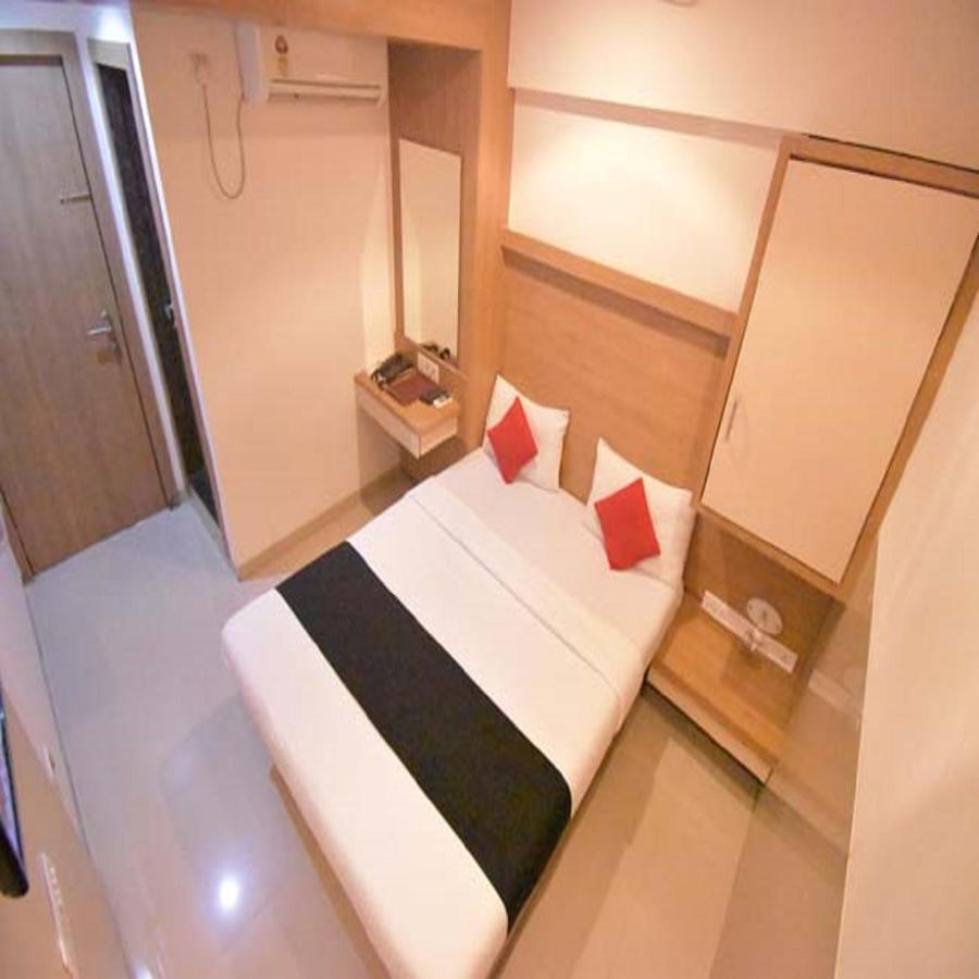 Hotel Everest Lodging Navi Mumbai Zewnętrze zdjęcie